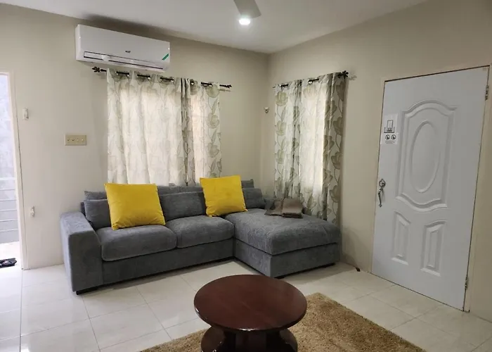 Mirando Place #7---beach Club Access, ,pool, Hottub, Gym,3 Lounges, #7, Airport 10 Minutes