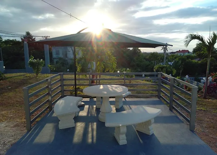 Mirando Place #7---beach Club Access, ,pool, Hottub, Gym,3 Lounges, #7, Airport 10 Minutes Apartment Montego Bay