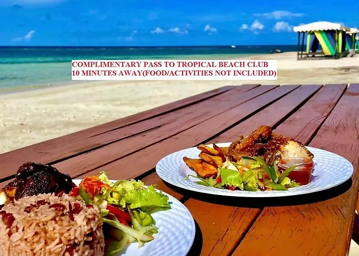 Mirando Place #7---beach Club Access, ,pool, Hottub, Gym,3 Lounges, #7, Airport 10 Minutes Apartment *